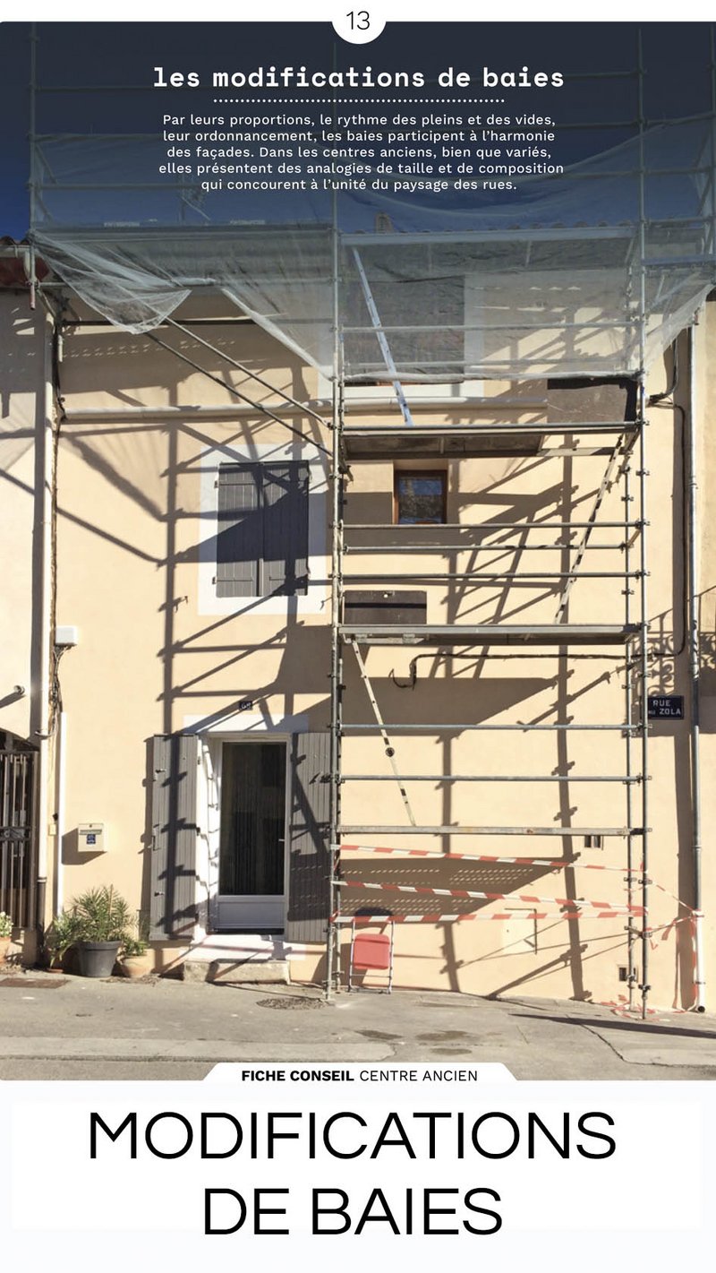 Façade en travaux avec echaffaudage